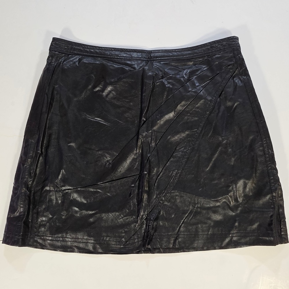 Free People Black Leather Mini Skirt Size 12 Textured Side Zip Edgy Boho